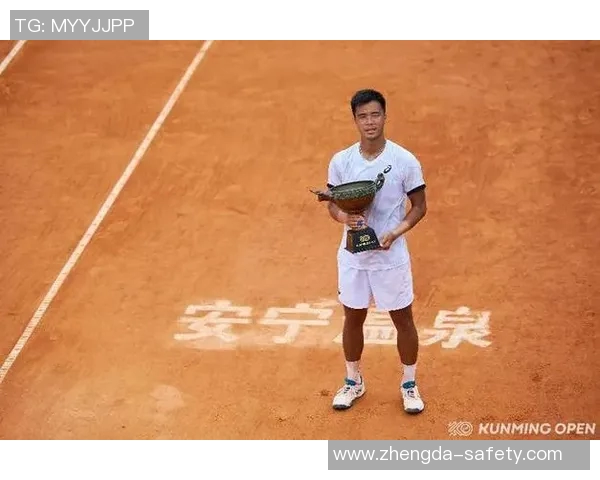 杭州网球队以76分稳居冠军赛积分榜首位展现强劲实力